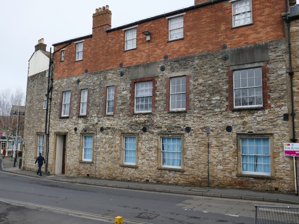 1 bed flat to rent in South Street, Yeovil BA20, £650 pcm Zoopla
