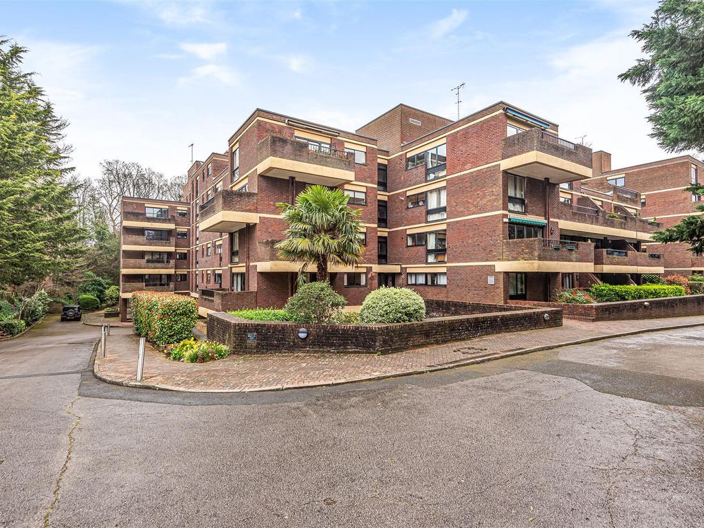 2 bed flat for sale in Pitt Place, Church Street, Epsom KT17 Zoopla