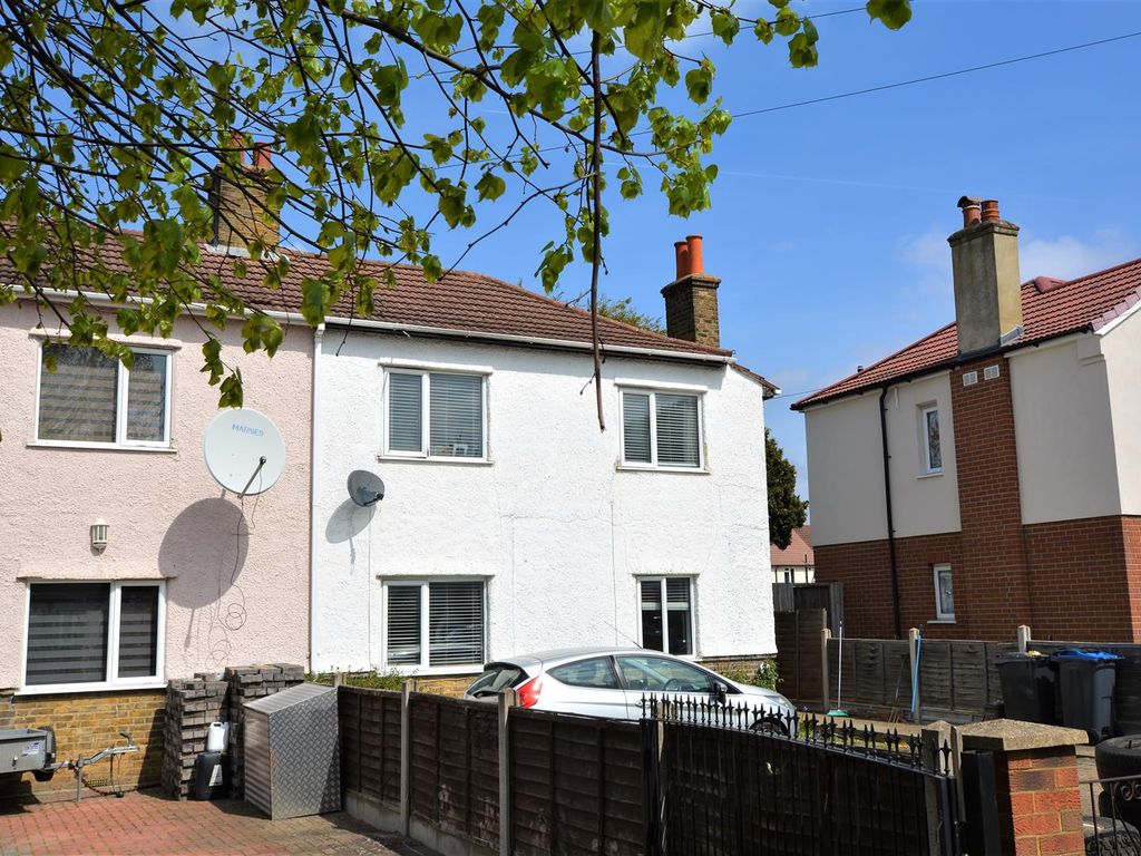4 bed property for sale in Biggin Avenue, Mitcham CR4 Zoopla