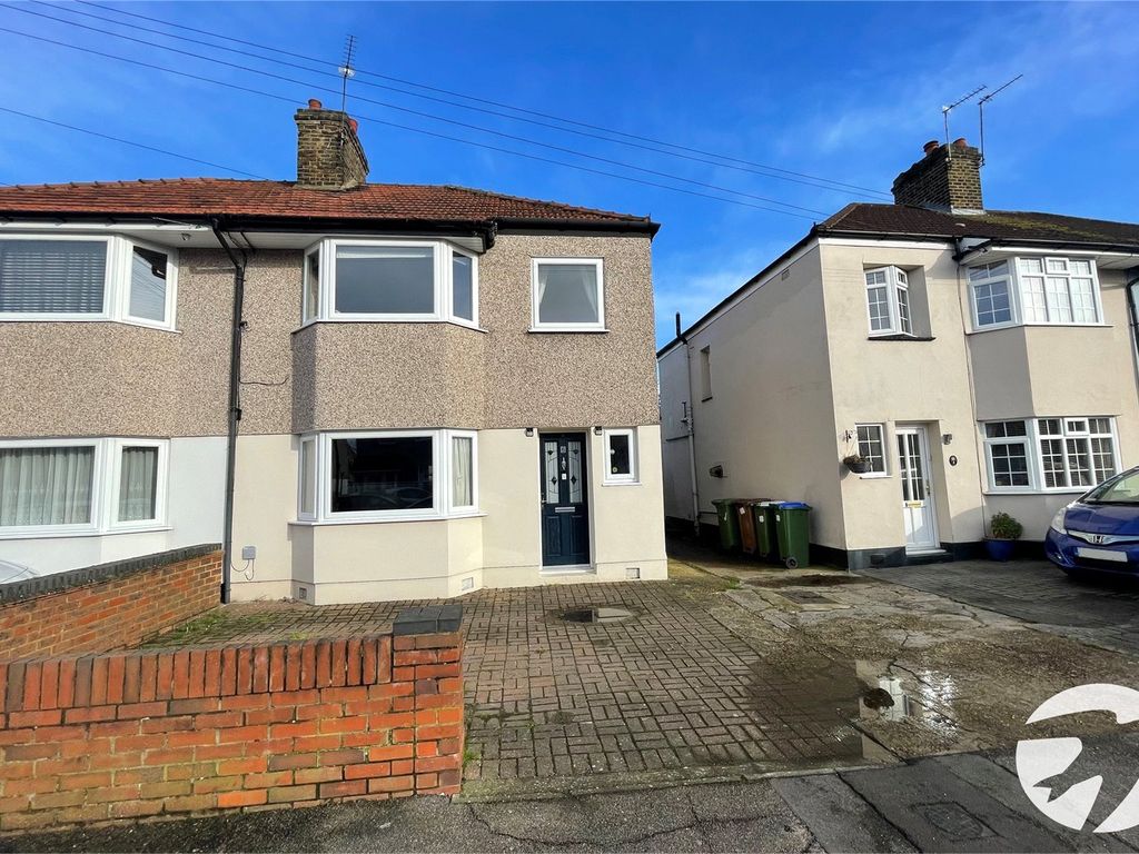 3 bed semidetached house for sale in Ivedon Road, Welling, Kent DA16