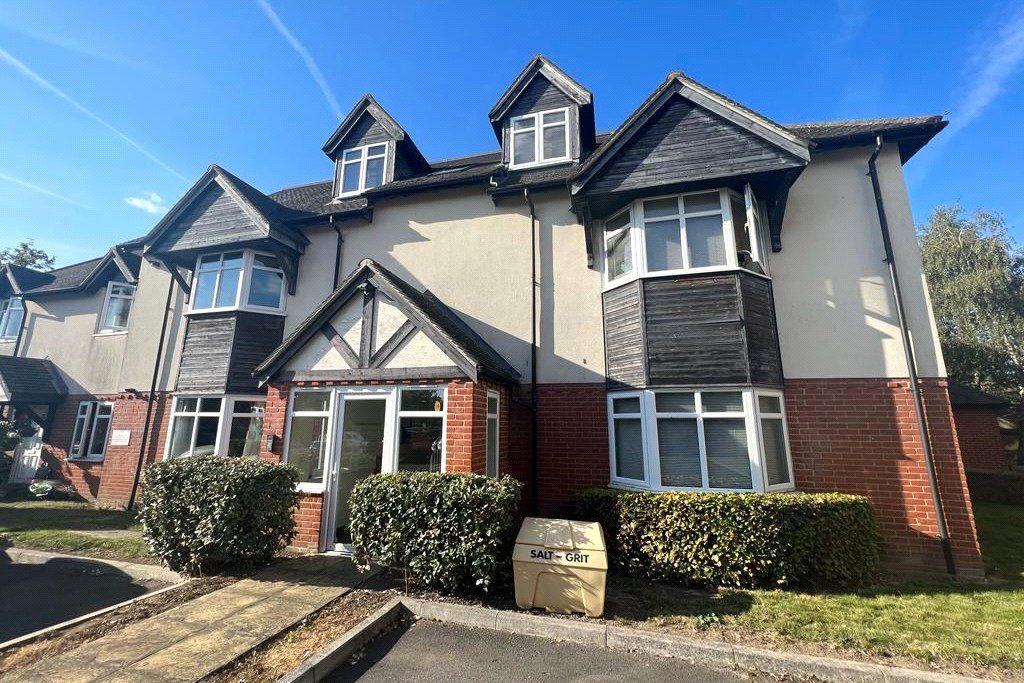2 bed flat for sale in Overton Court, Tongham, Surrey GU10, £255,000