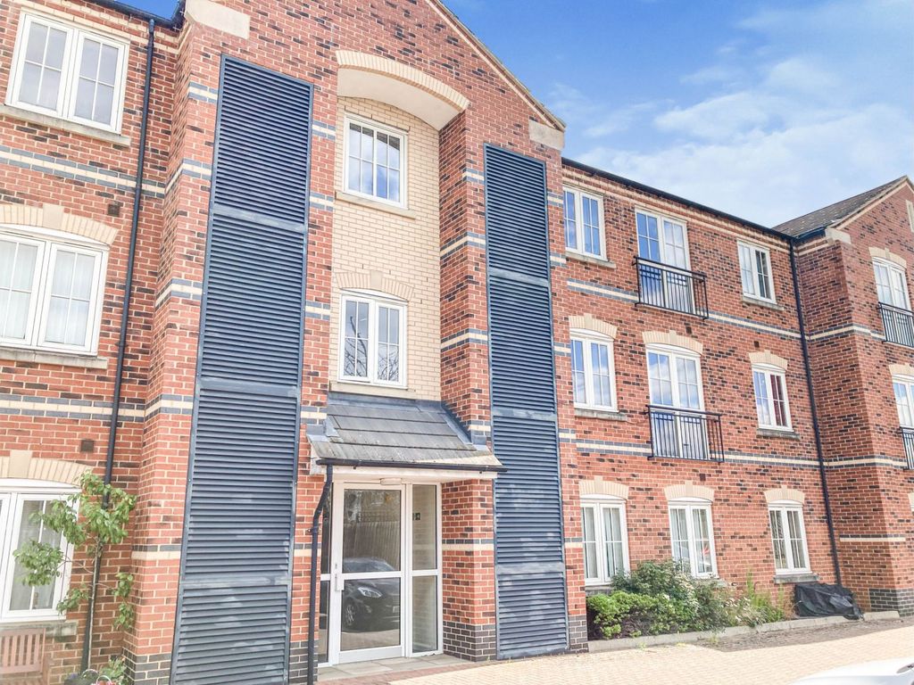 2 bed flat for sale in Wellingborough Road, Wellingborough NN9 Zoopla