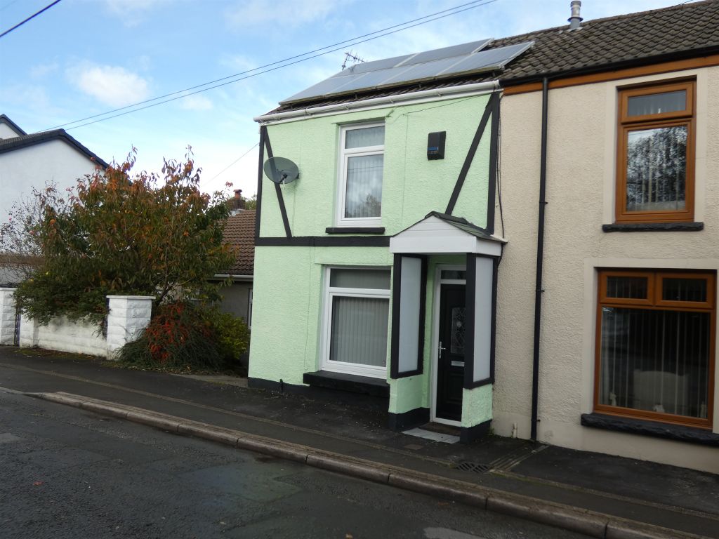2 bed end terrace house for sale in Bute Terrace, Hirwaun, Aberdare