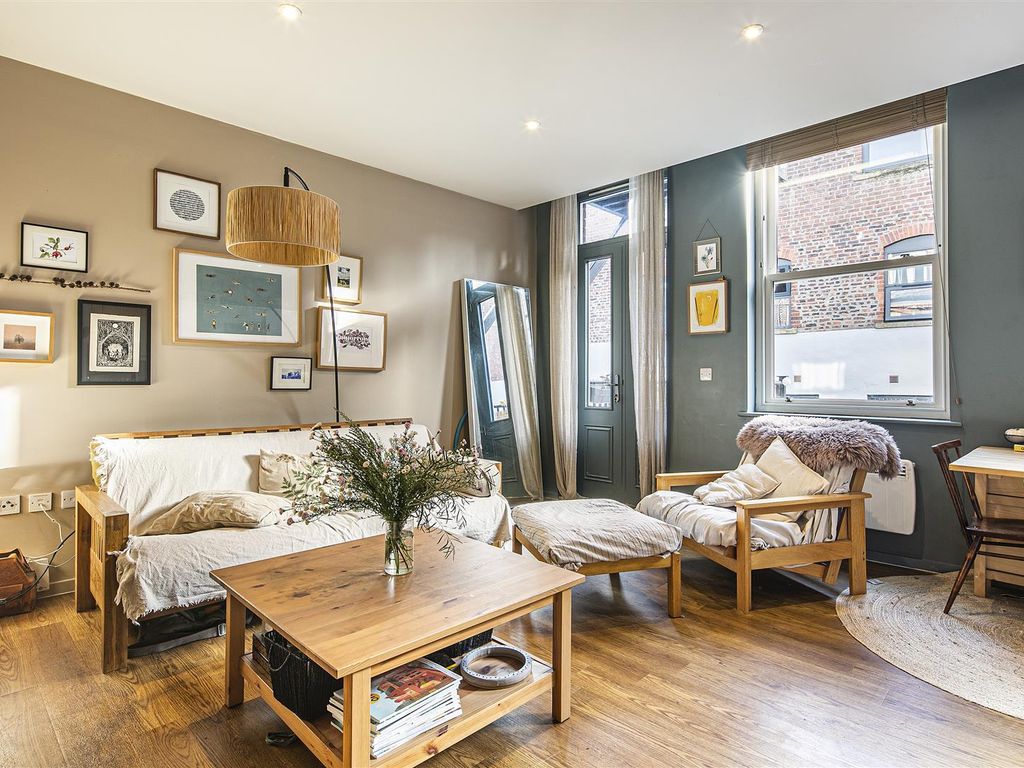 Queens Building Queen Street City Centre S1  