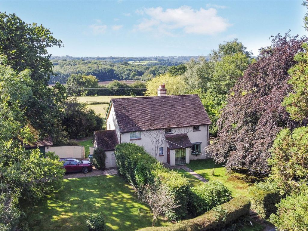 4 bed detached house for sale in Northiam Road, Beckley, Rye TN31, £