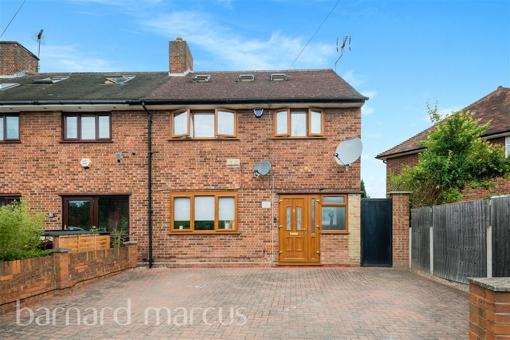4 bed property to rent in Sparrow Farm Drive, Feltham TW14 Zoopla