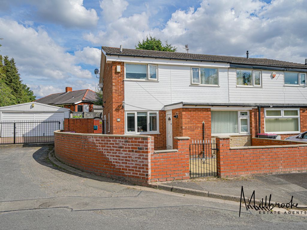 3 bed end terrace house for sale in Simpson Grove, Boothstown
