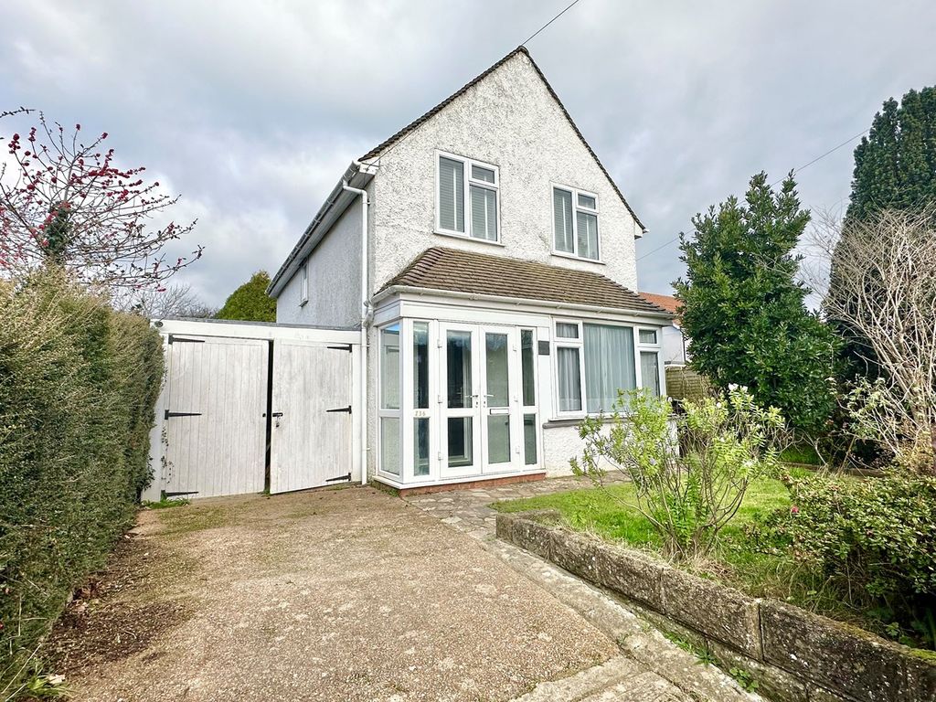 2 bed detached house for sale in Turkey Road, BexhillOnSea TN39, £