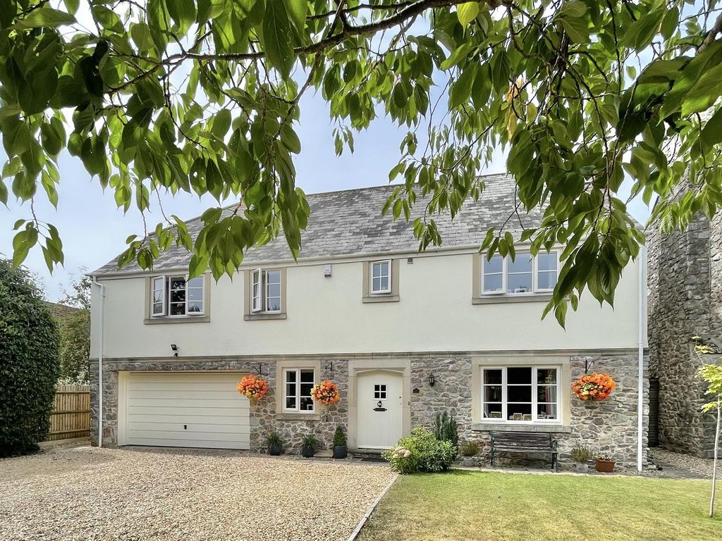 5 bed detached house for sale in The Lawns, Cheddar BS27 Zoopla