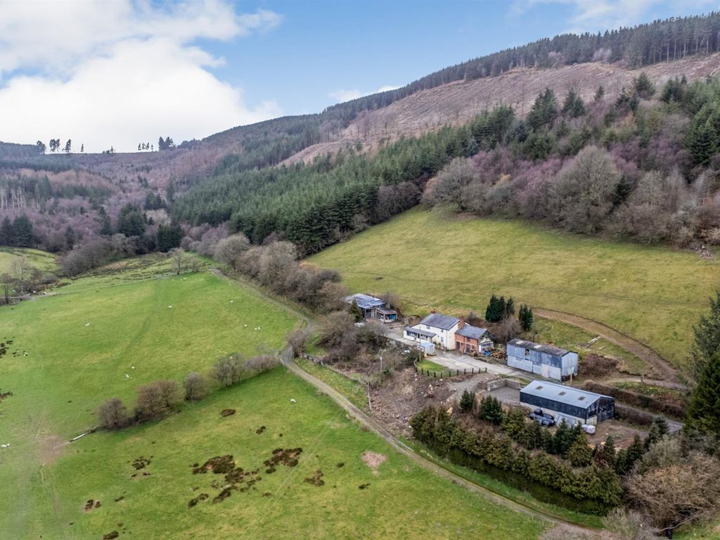 4 bed detached house for sale in PenYGarnedd, Llanrhaeadr Ym Mochnant