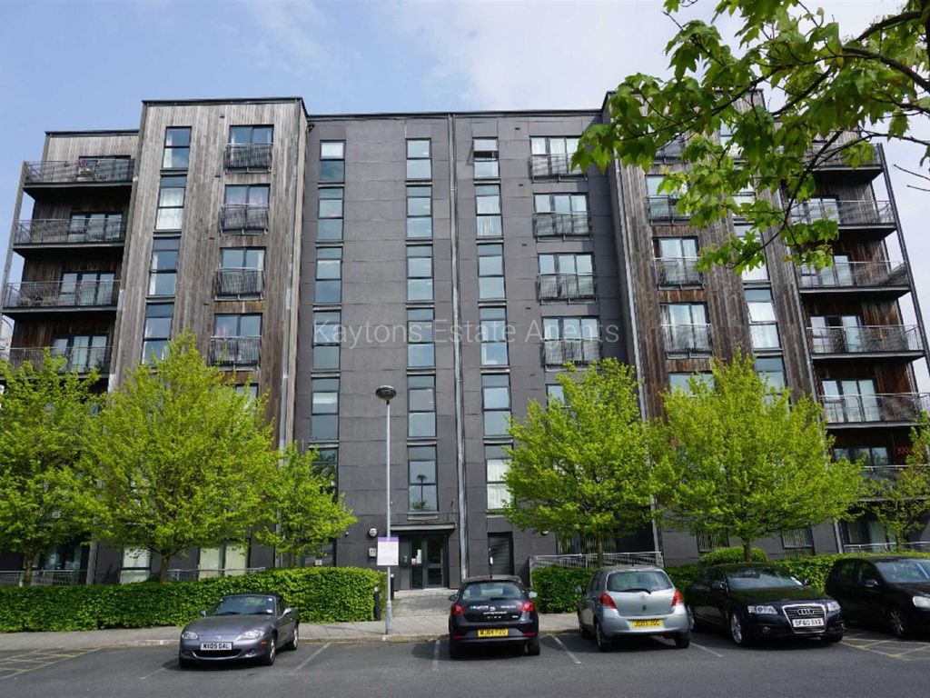1 bed flat to rent in The Waterfront, Openshaw, Manchester M11, £850