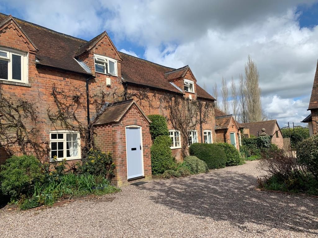 2 bed terraced house to rent in Newbury, Berkshire RG20 Zoopla