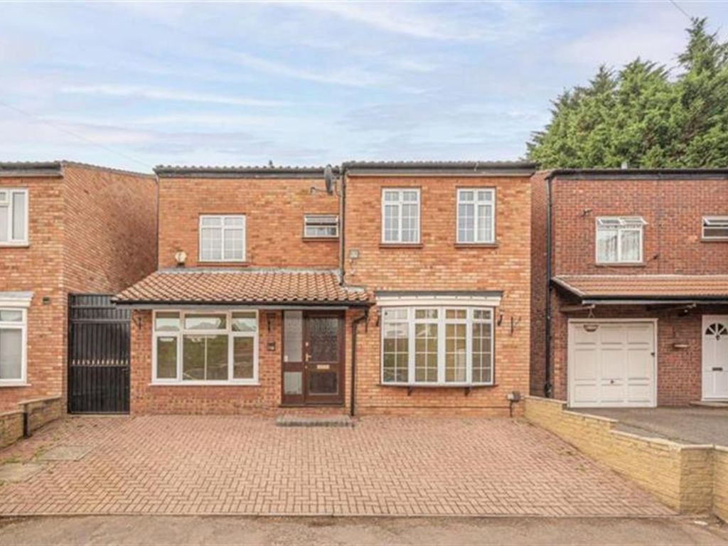 5 bed detached house to rent in Water Brook Lane, Hendon NW4, £4,500