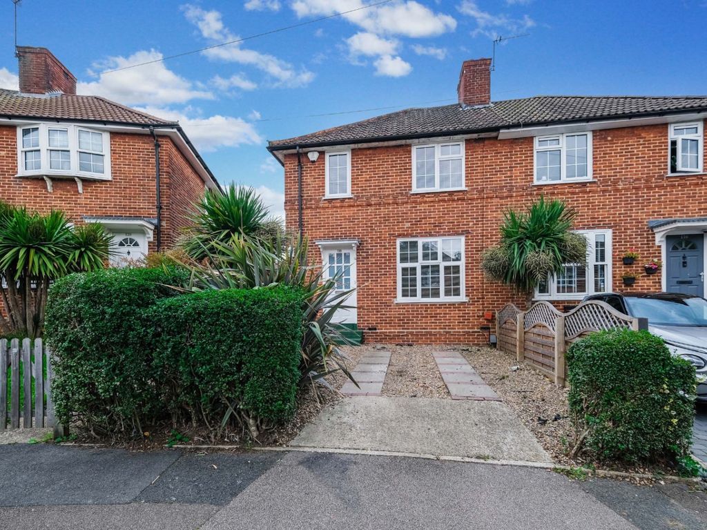 Manor Farm Drive, Chingford, London E4