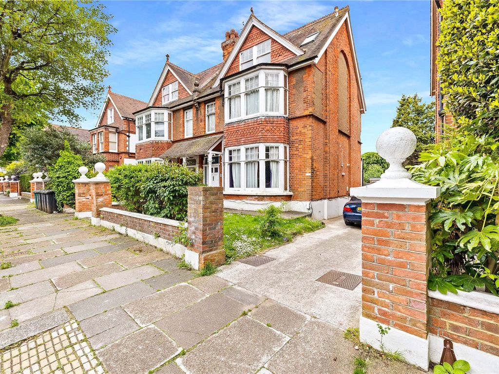 6 bed semidetached house for sale in Pembroke Crescent, Hove, East