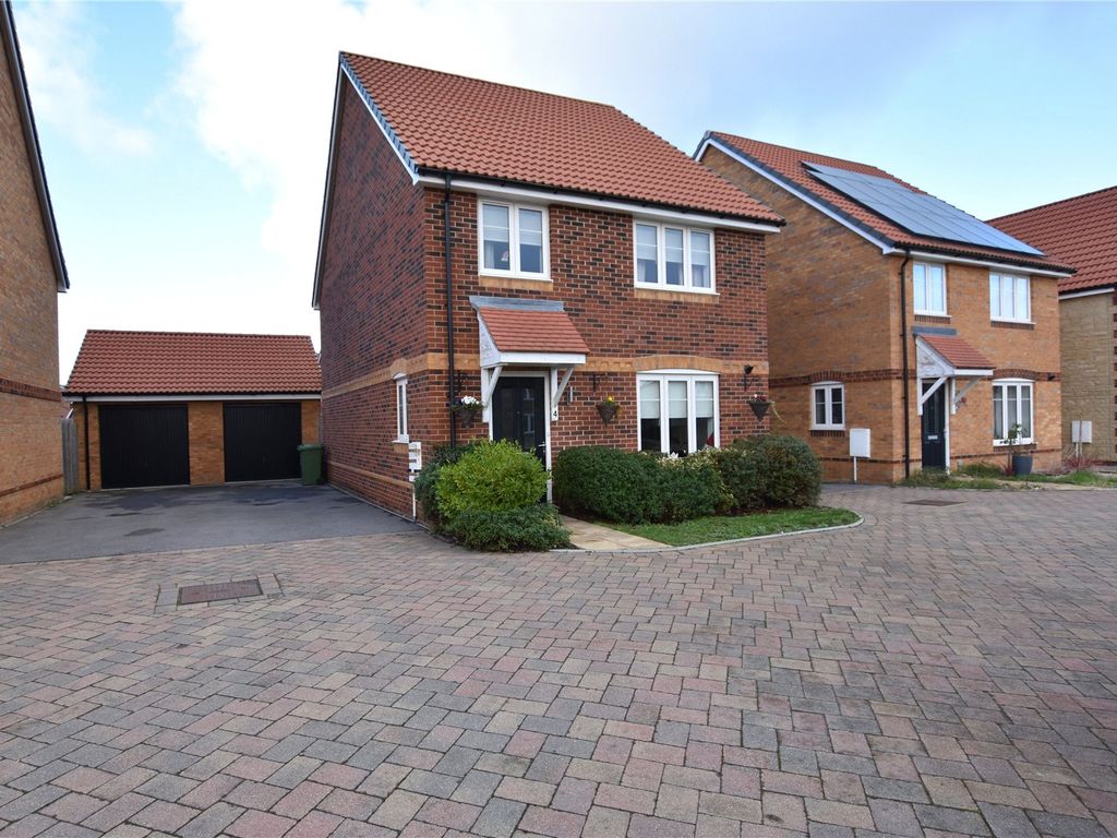 4 bed detached house for sale in Bluebell Lane, Didcot, Oxfordshire