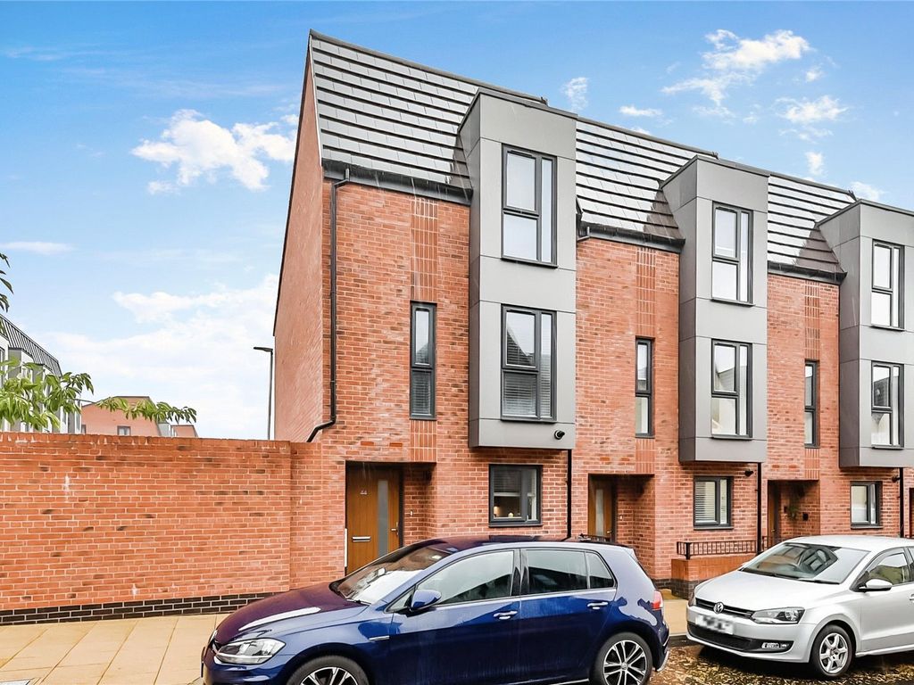 3 bed end terrace house for sale in Regent Avenue, Manchester, Greater