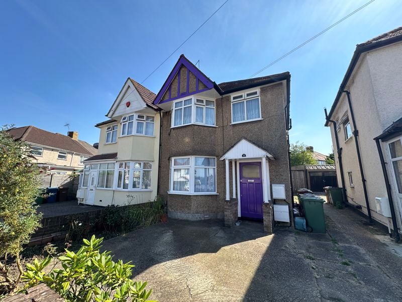 1 bed flat for sale in Merlin Crescent, Edgware HA8, £265,000 Zoopla