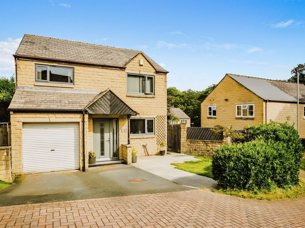 4 bed detached house for sale in Heath Lea, Halifax HX1, £390,000 Zoopla