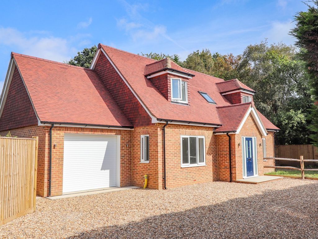 New home, 4 bed detached house for sale in Cottage Lane, Westfield TN35