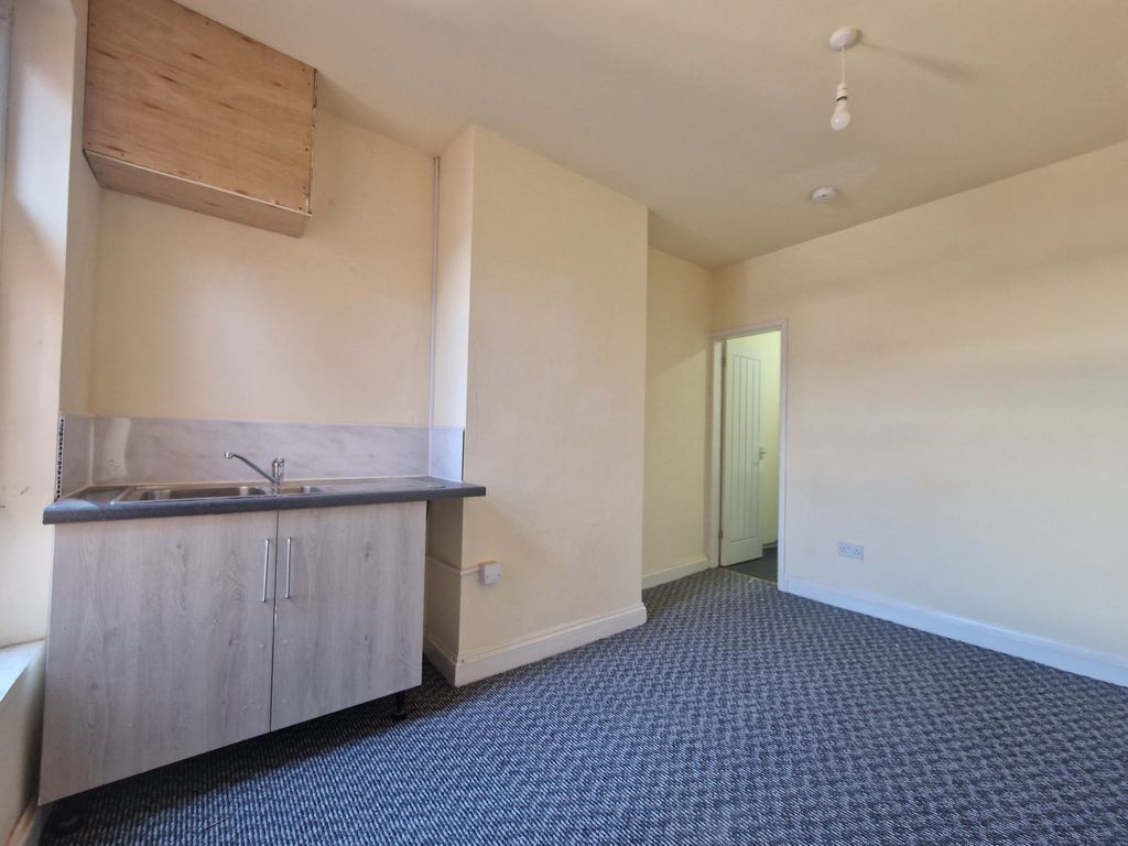 Studio to rent in Charles Road, Small Heath, Birmingham B10 Zoopla