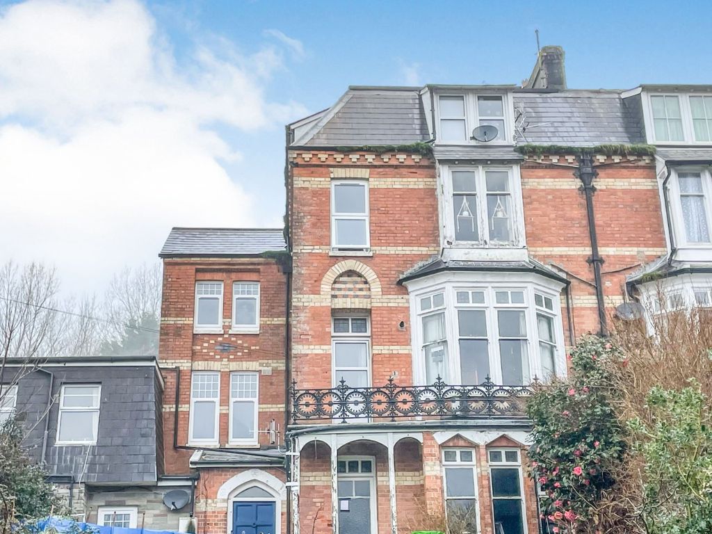 1 bed flat for sale in Torrs Park, EX34, £75,000 Zoopla