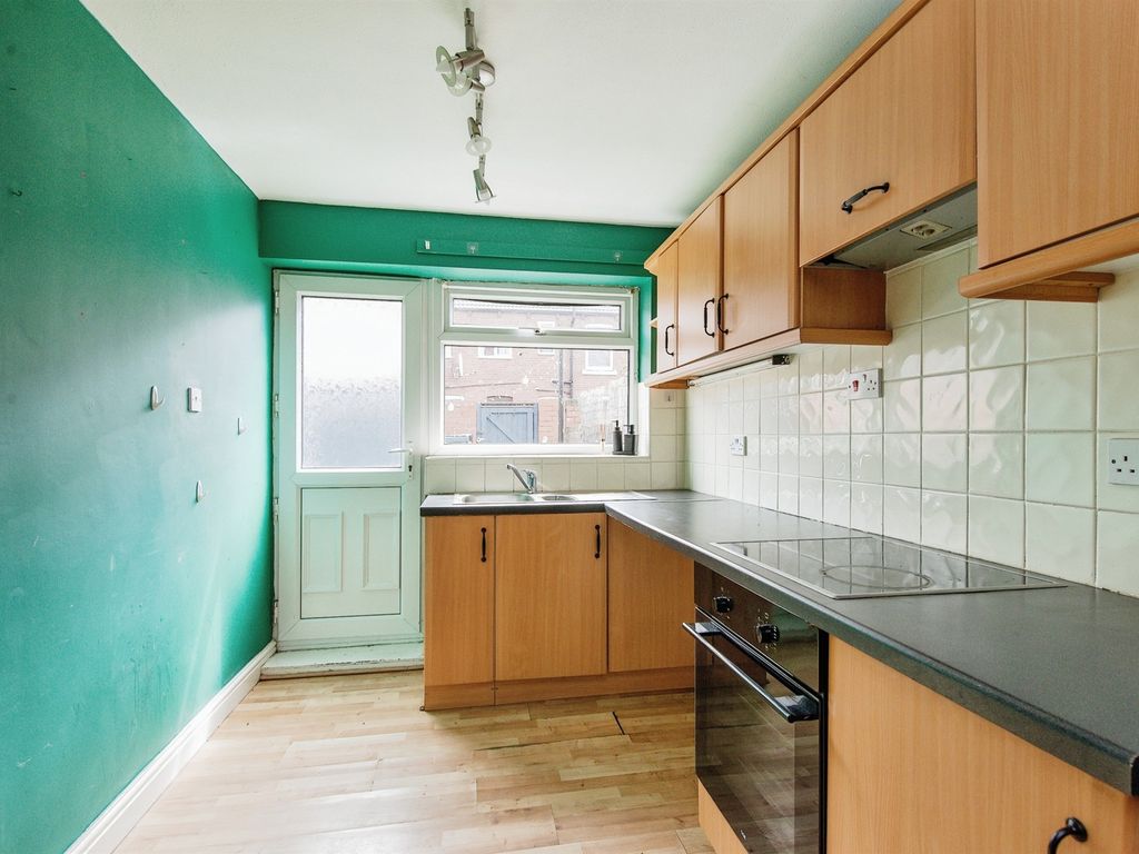 2 bed terraced house for sale in Smawthorne Grove, Castleford WF10 Zoopla