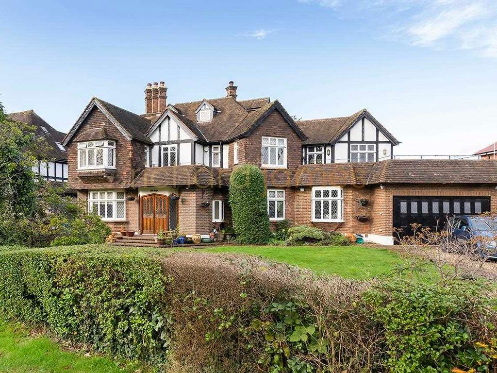 4 bed detached house for sale in Canons Drive, Canons Park, Edgware HA8