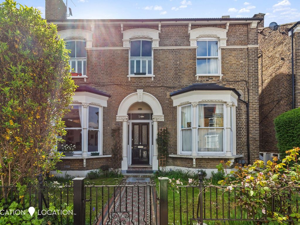 2 bed flat for sale in Lordship Park, London N16 Zoopla