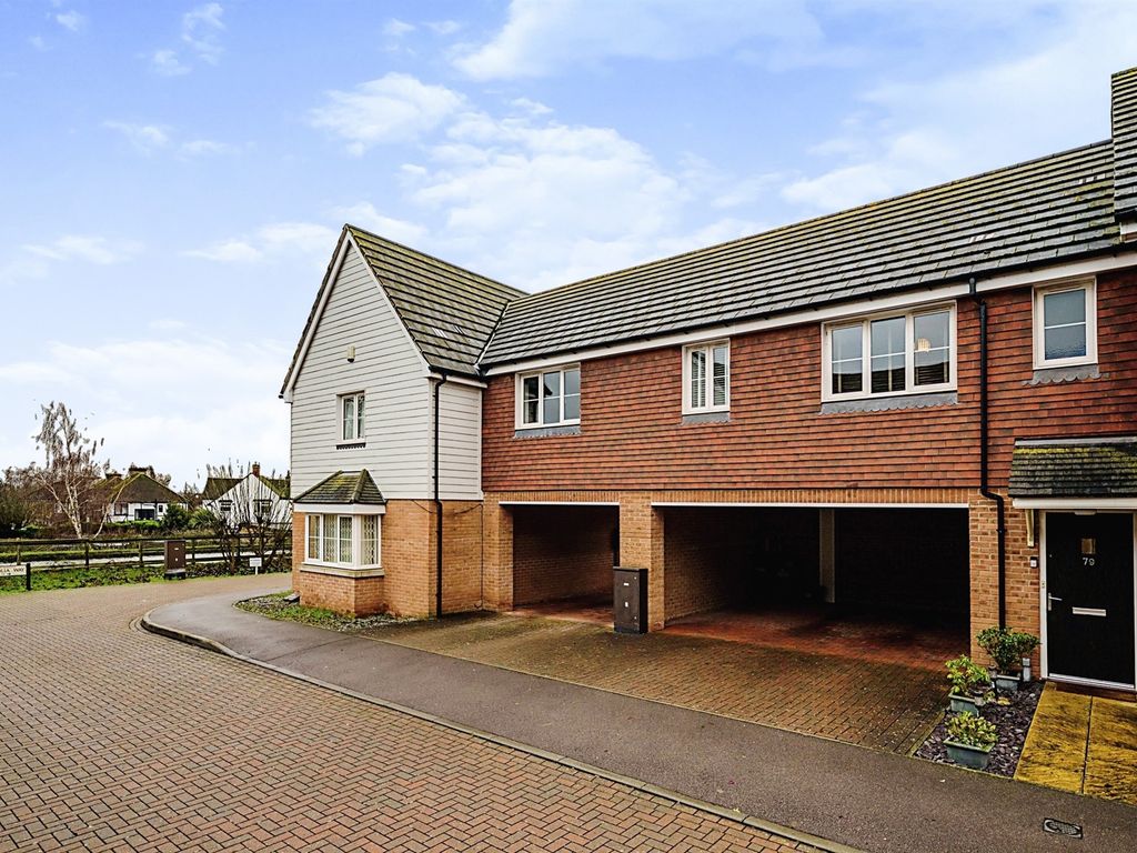 2 bed property for sale in Aldermere Avenue, Cheshunt, Waltham Cross