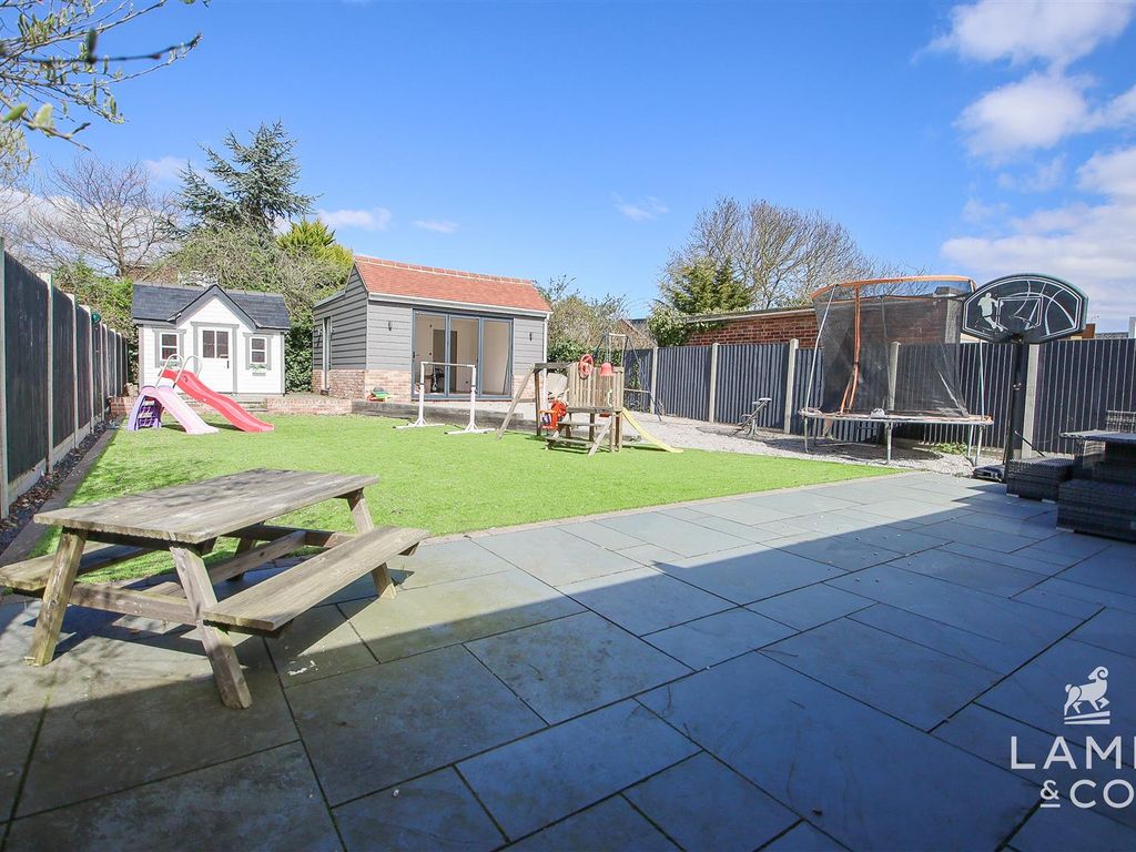 3 bed semidetached bungalow for sale in St. Osyth Road East, Little