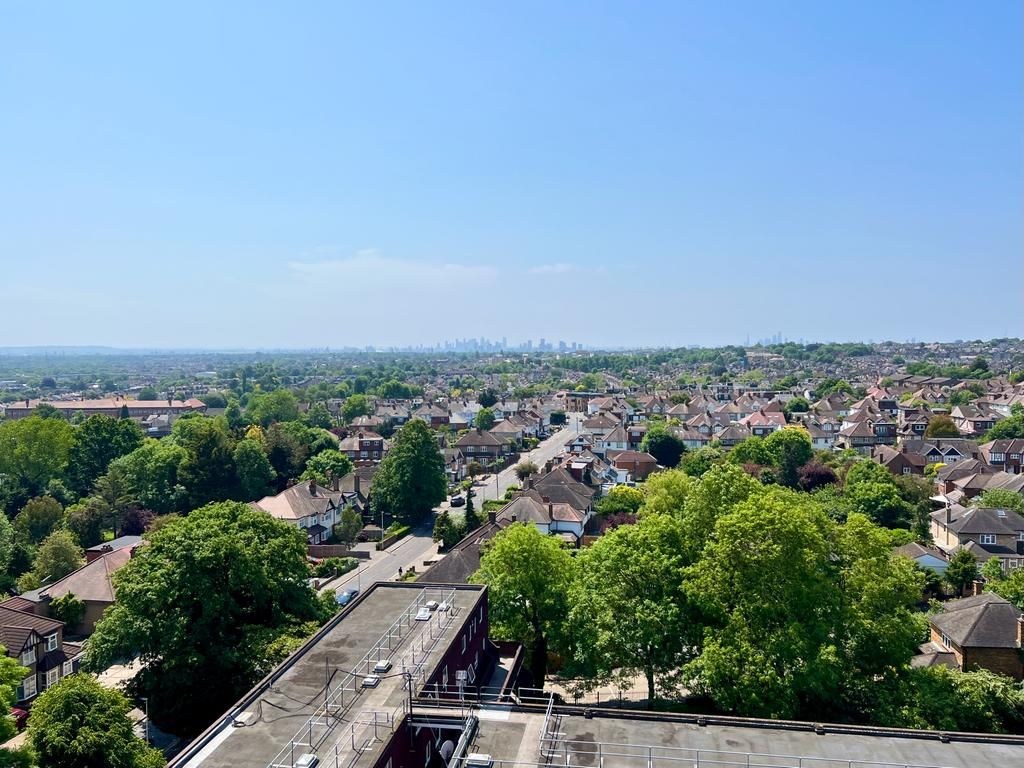 1 bed flat for sale in Tamar Square, Woodford Green, Essex IG8 Zoopla