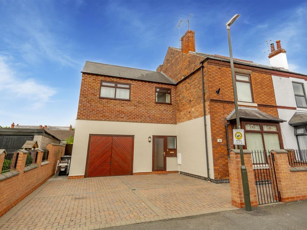 3 bed semidetached house for sale in Cleveland Avenue, Draycott, Derby