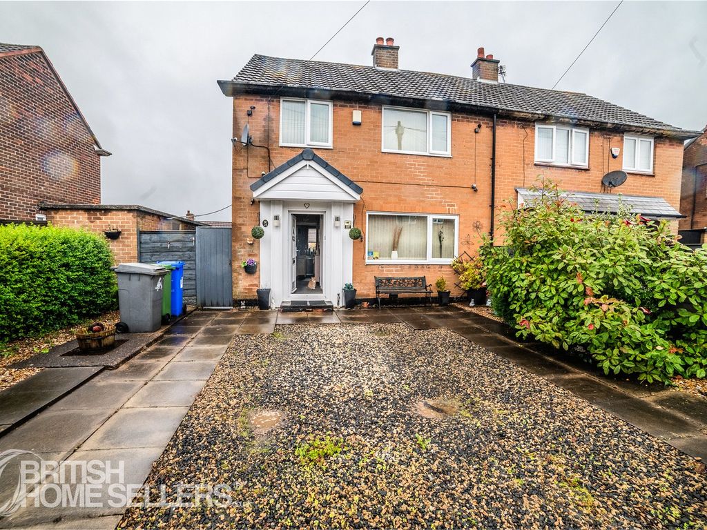 3 bed semidetached house for sale in Mountbatten Avenue, Dukinfield