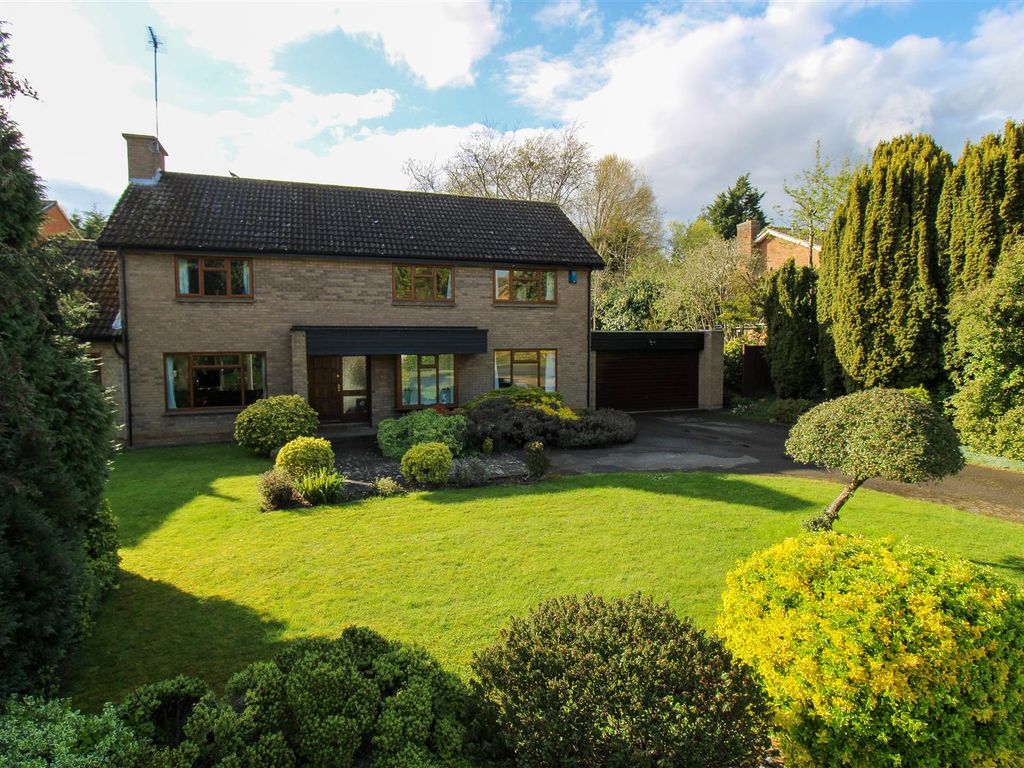 4 bed detached house for sale in Thorburn Road, Abington, Northampton