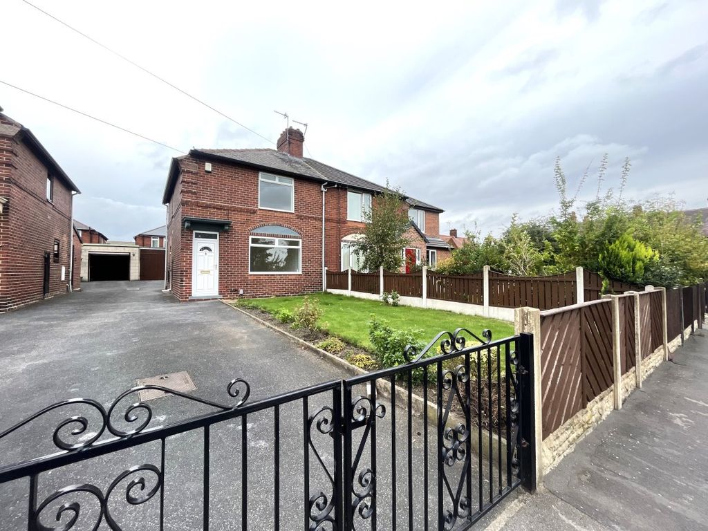 3 bed semidetached house to rent in Favell Avenue, Normanton WF6, £995
