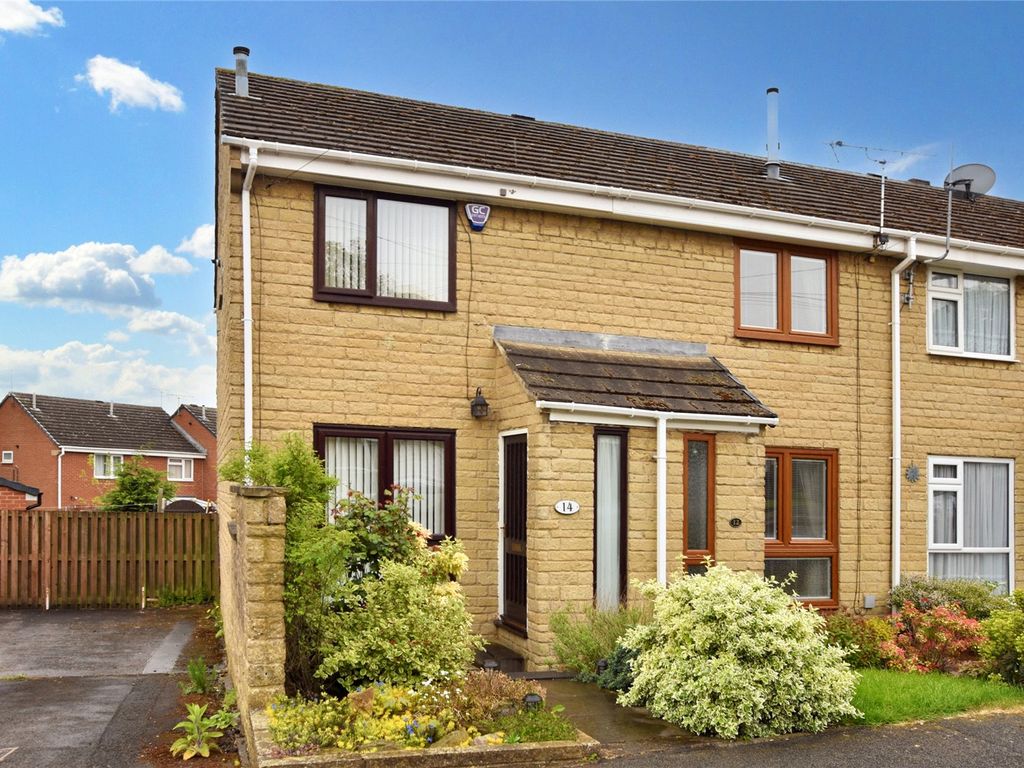 2 bed end terrace house for sale in Forest Bank, Gildersome, Morley