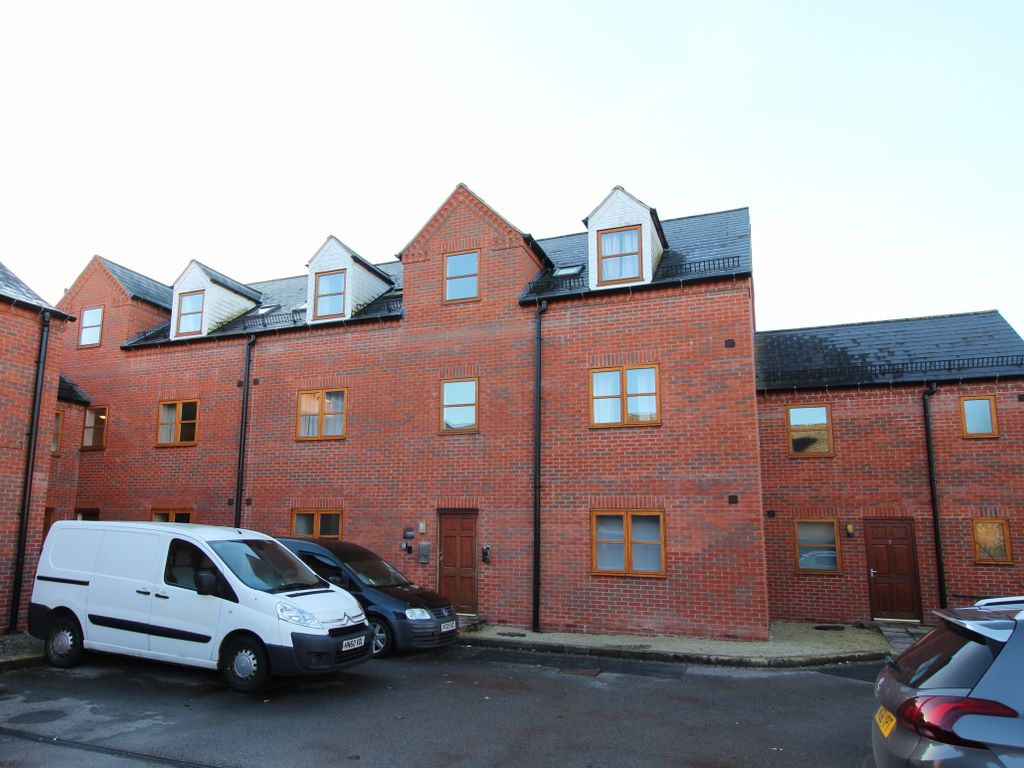 2 bed flat to rent in Carlisle Mews, Gainsborough DN21, £475 pcm Zoopla