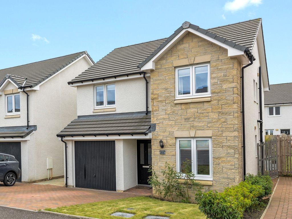 4 bed property for sale in 91 Macpherson Avenue, Dunfermline KY11, £