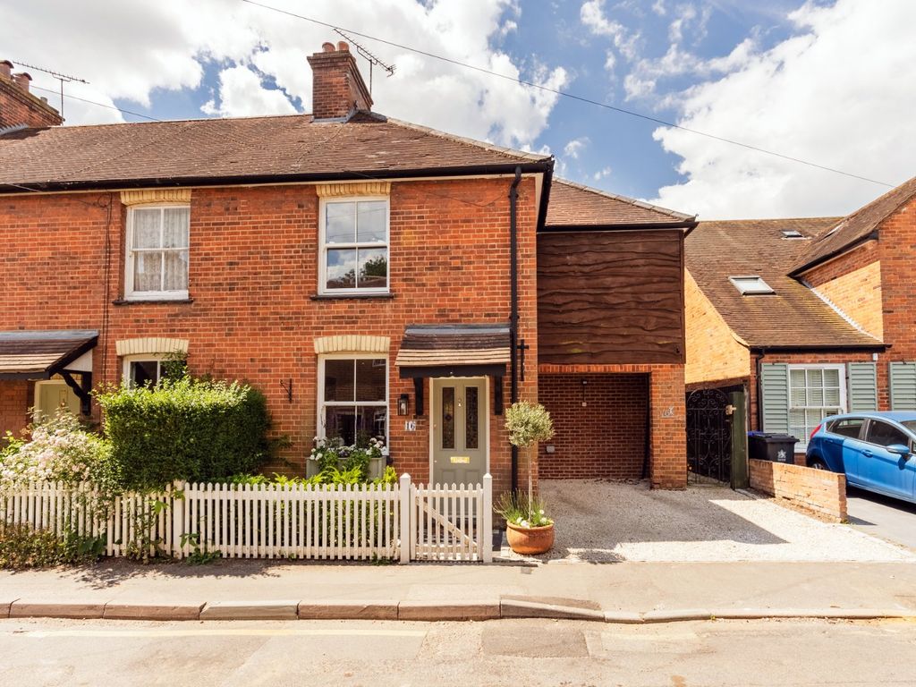 3 bed semidetached house for sale in Lakes Lane, Beaconsfield HP9, £