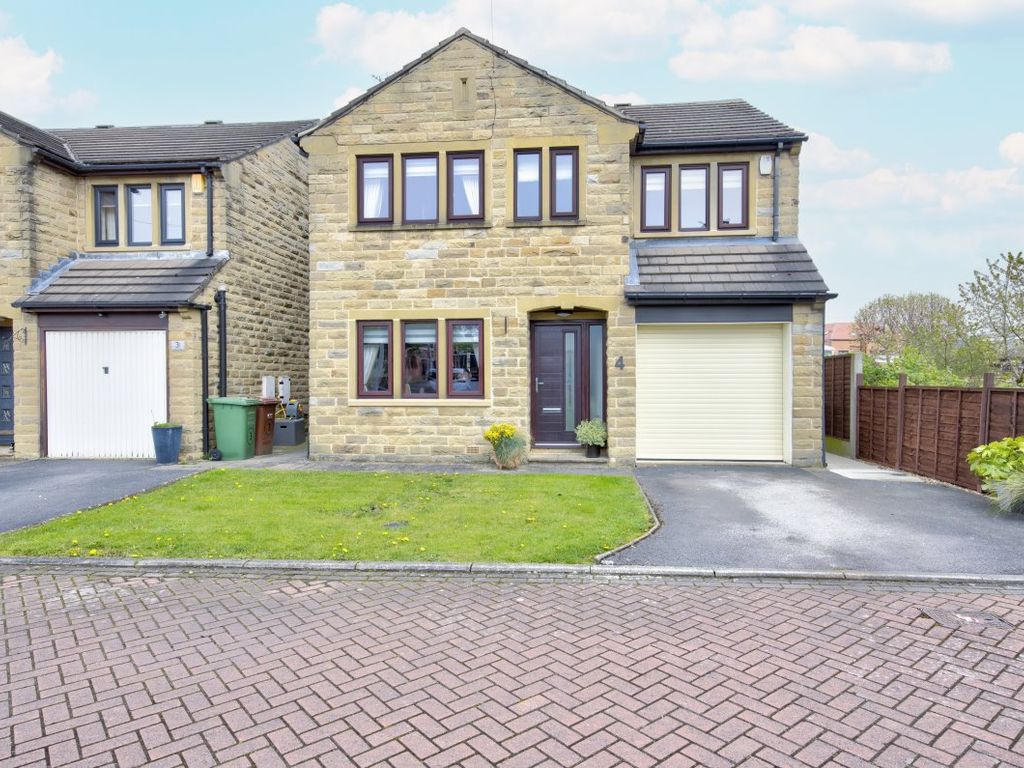 4 bed detached house for sale in Lingwell Chase, Lofthouse Gate