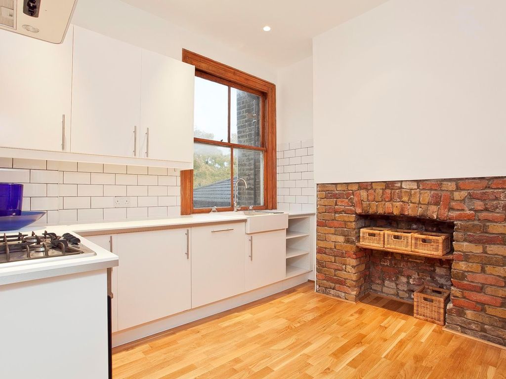 3 bed flat to rent in Handforth Road, London SW9 Zoopla