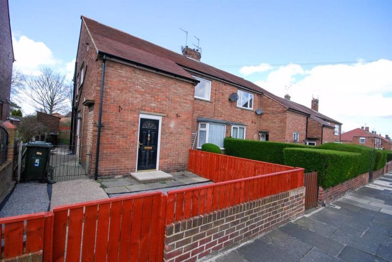 2 bed flat to rent in Felton Avenue, Gosforth, Newcastle Upon Tyne NE3