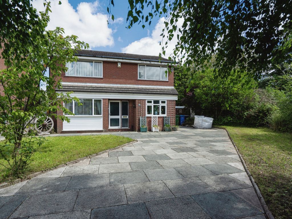 4 bed detached house for sale in Blackburne Close, Padgate, Warrington