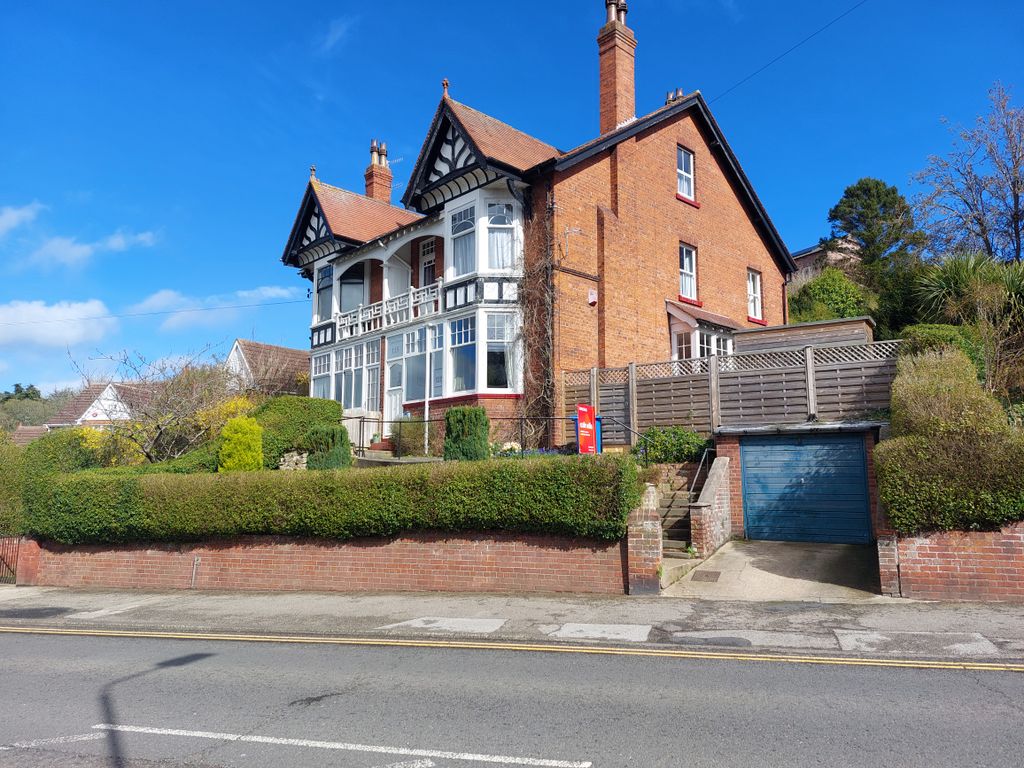 5 bed semidetached house for sale in Scalby Road, Scarborough YO12