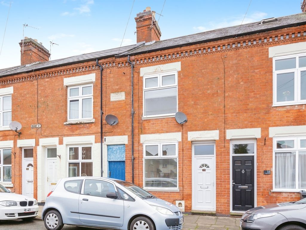 3 bed terraced house for sale in Rugby Street, Leicester LE3, £160,000
