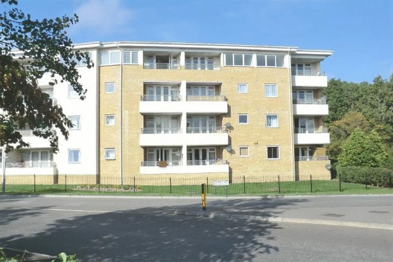 2 bed flat to rent in Arbour Court, Fareham, Hampshire PO15 Zoopla