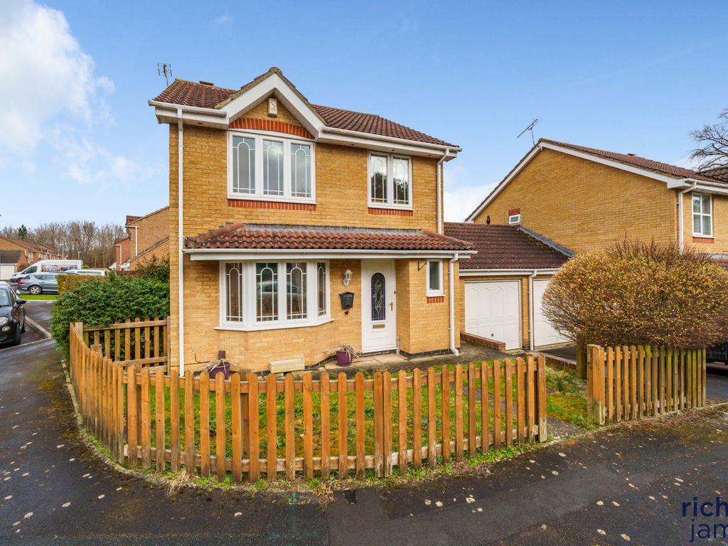 3 bed detached house for sale in Loveridge Close, Upper Stratton, Swindon SN2 Zoopla
