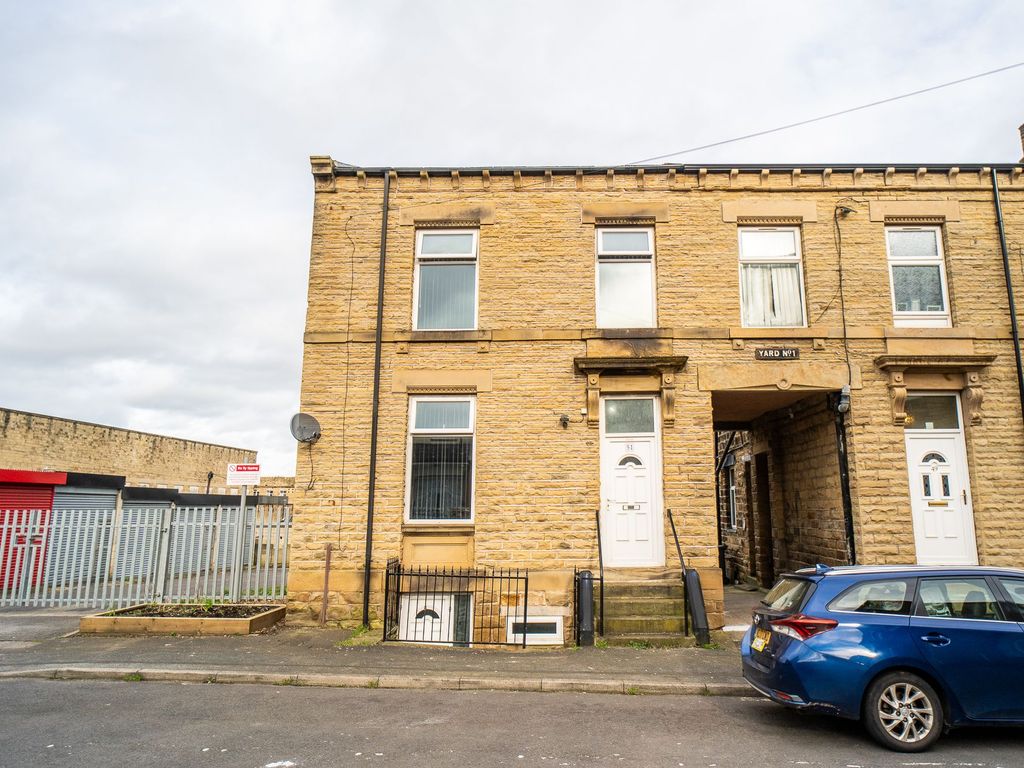 3 bed end terrace house for sale in Talbot Street, Batley WF17, £