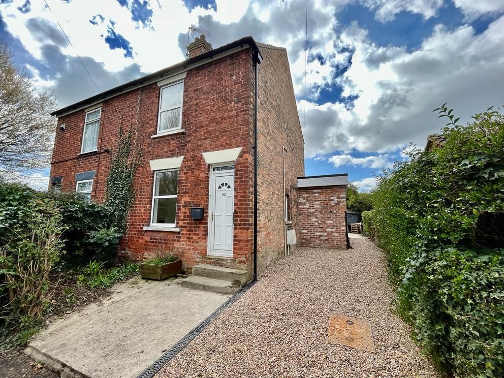 2 bed semidetached house for sale in Station Road, Misterton